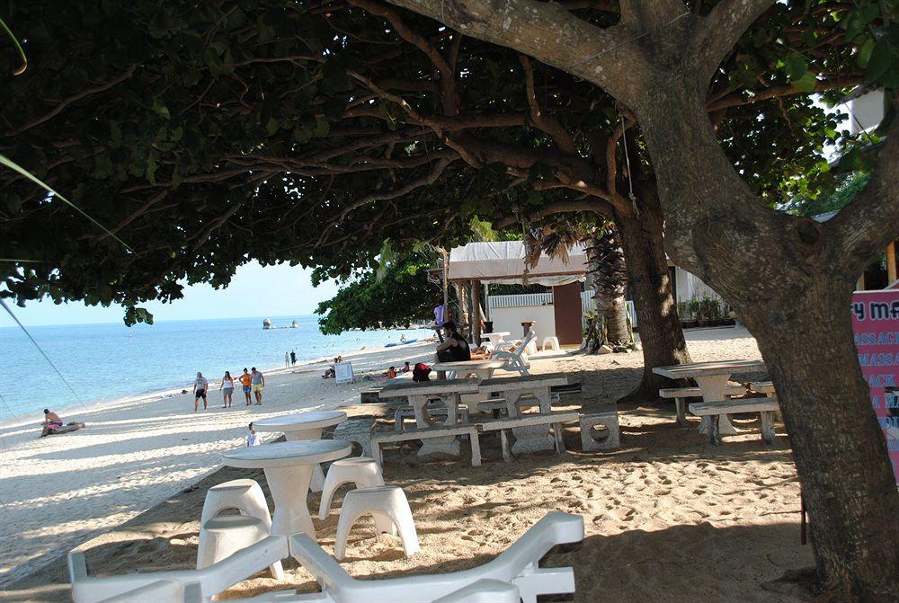 Amity Beach Resort Maret Buitenkant foto