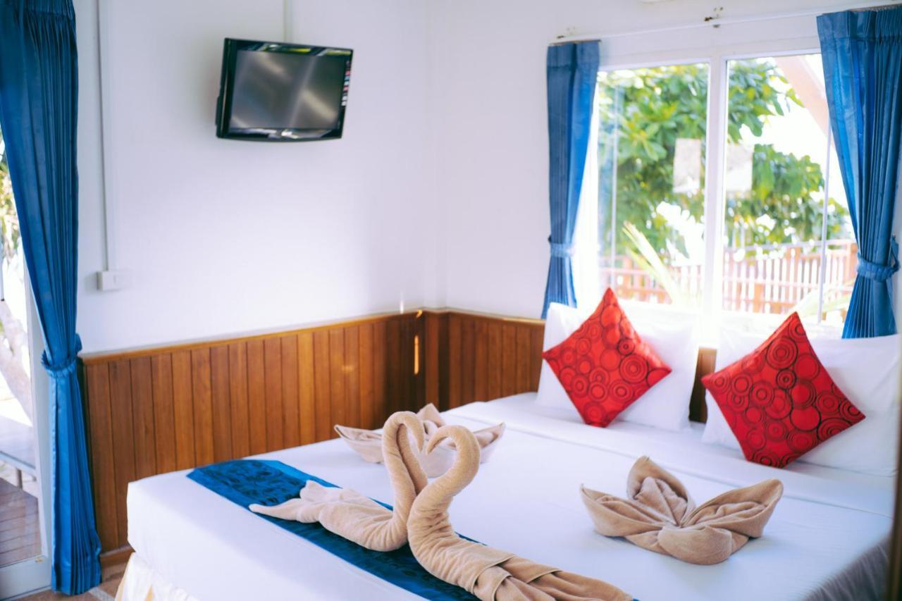 Amity Beach Resort Maret Buitenkant foto